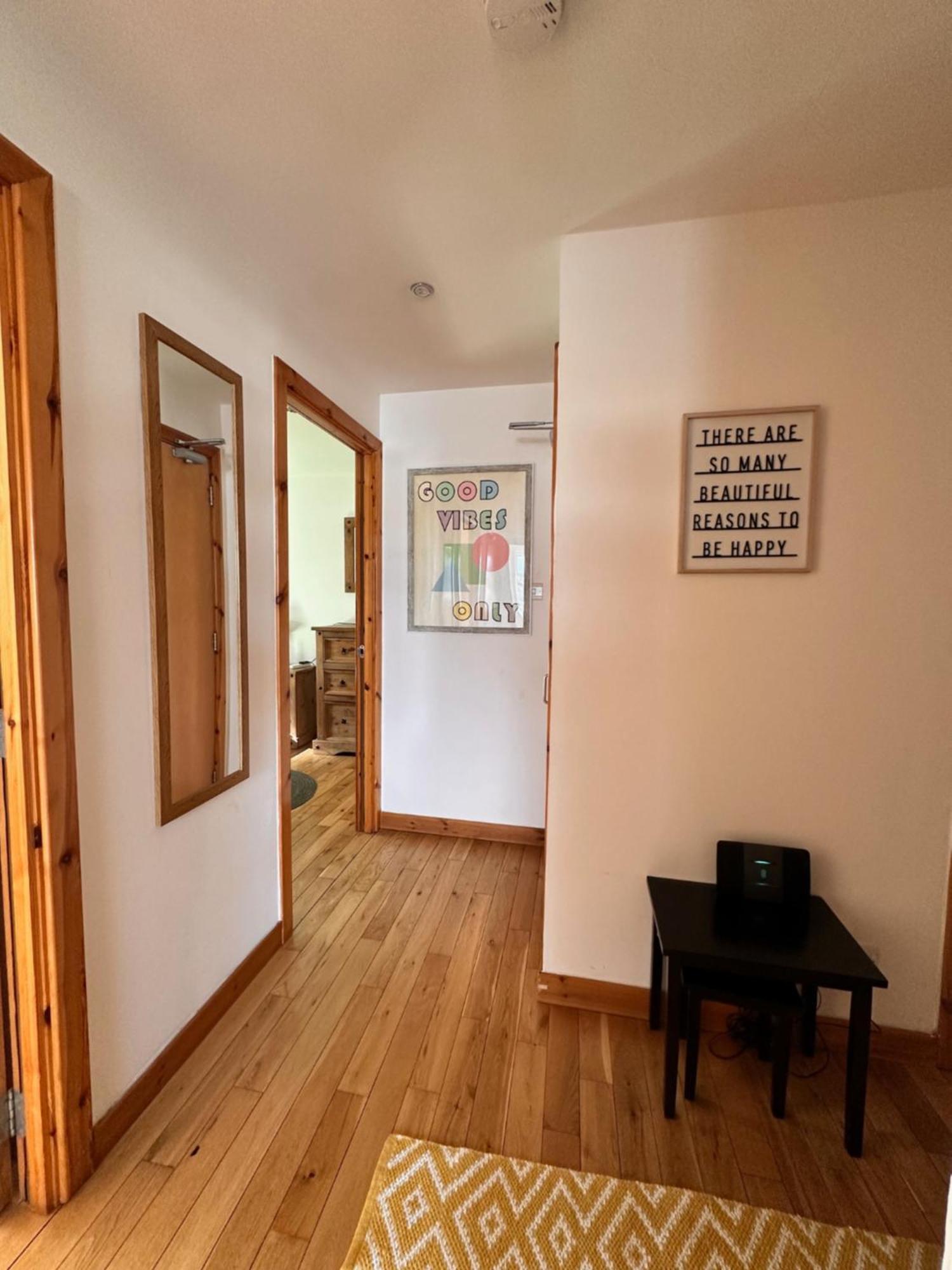City Centre Apartment Next To Bus And Train Station 因弗内斯 外观 照片